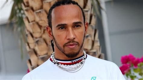 lewis hamilton pearl necklace.